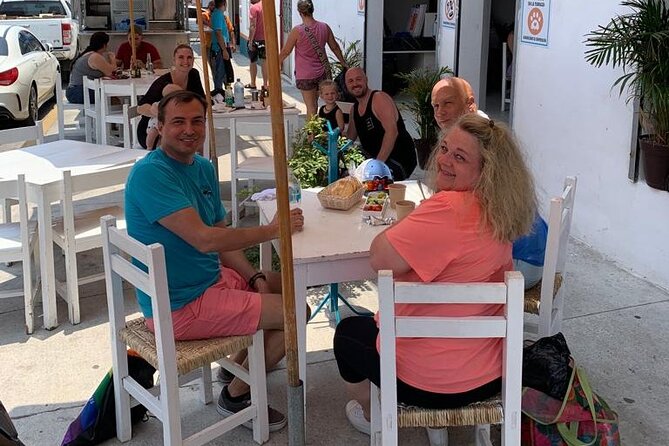 2 Hour and 30 Minutes Walking Tour in 5 De Diciembre - Meet at Bixabeel Kitchen, then eat your way through a neighborhood route