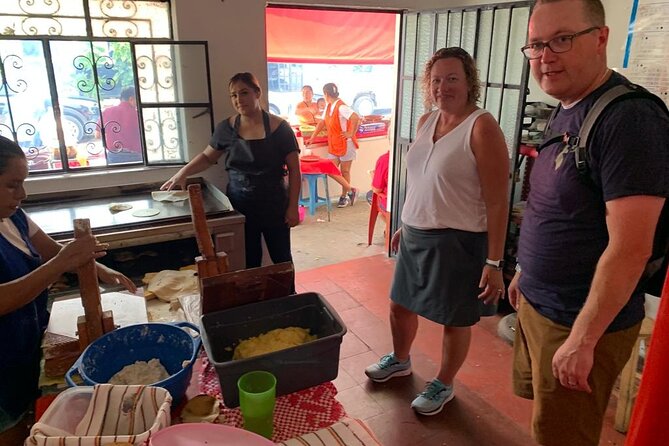 2 Hour and 30 Minutes Walking Tour in 5 De Diciembre - Ending at La Michoacana with Oaxaca ice cream
