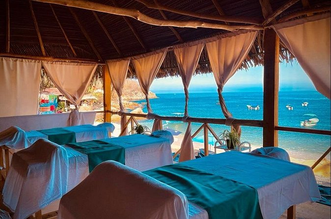 Beachfront Massage Experience in Mismaloya - Staff and Service: What Names Like Jessy and Fabiola Mean for Your Experience
