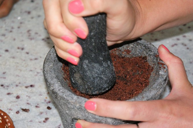 Bean to Bar Chocolate Workshop in Puerto Vallarta - Inside the Museum: Cacao History That Actually Connects