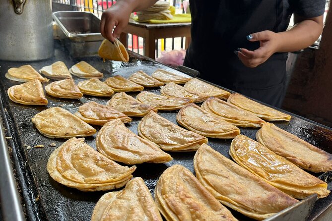 Beat the Heat Express Taco Tour with Vallarta Eats - La Gloria tortilla factory: the best 15 minutes of your taco education