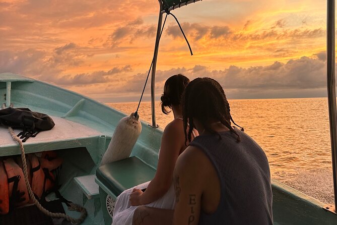 Bioluminescence & sunset local boat tour to Los Arcos Sanctuary - Los Arcos Marine Park: what the guides help you notice