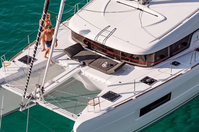 Brand New Sea Ray 250 – Private Luxury Boat in Puerto Vallarta - Key highlights worth knowing