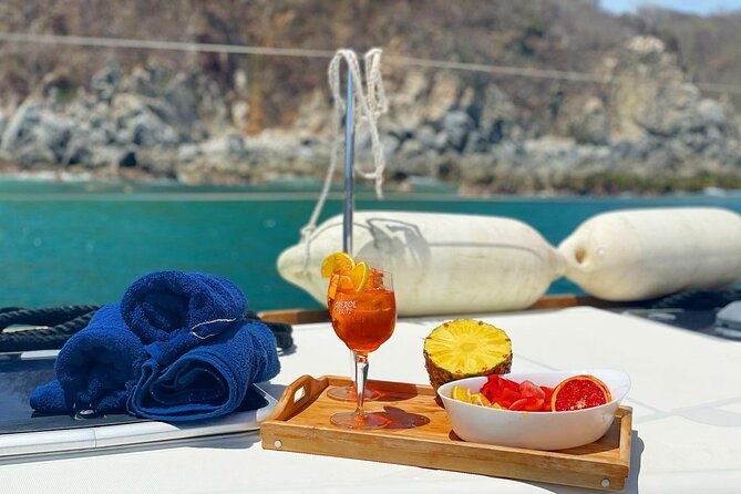 Brand New Sea Ray 250 – Private Luxury Boat in Puerto Vallarta - Playa Paredón: 45 minutes for calmer water and photos
