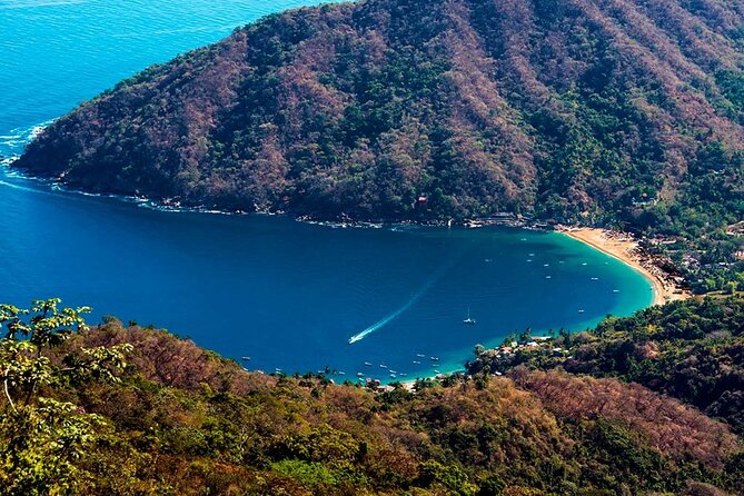 Catamaran Yelapa Beach Tour with Snorkeling, Food and Open Bar - The Return Sail: Open Bar, Games, and High-Seas Fun