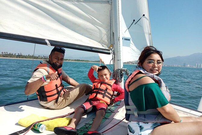 Discover Hobie-Cat Sailing and Fish your own Lunch - Meeting Point: Where Your Hobie-Cat Day Starts in Zona Hotelera