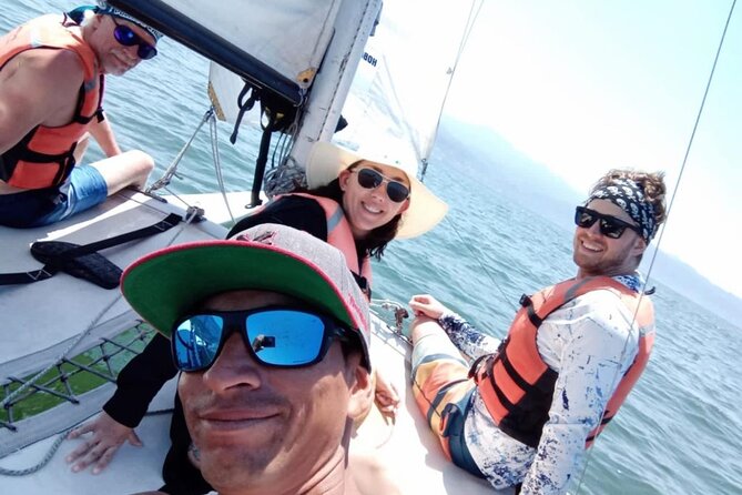 Discover Hobie-Cat Sailing and Fish your own Lunch - A Simple 2.5-Hour Flow: How the Tour Keeps Moving