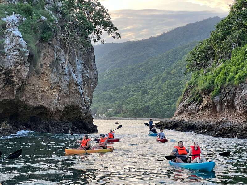Eco-Snorkel Adventure to Los Arcos Marine Park of Mismaloya - The water setup: safety gear, snorkel kit, and a mini paddle lesson