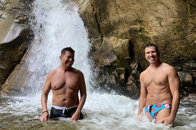 El Nogalito Mountain River- Hiking Tour - The 10:00 AM Plan: Meeting Point and Shared AC Ride