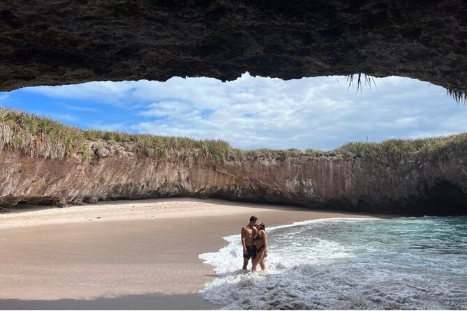 Guaranteed Hidden Beach • Private : up to 4 pers. • Punta Mita - Beach of Love time: the 30-minute window and what you should do with it