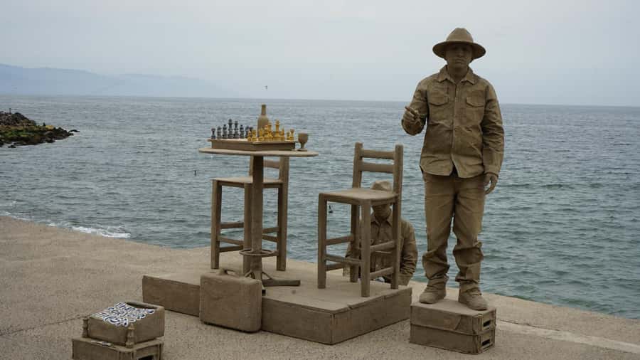 Guided tour of Vallarta in one day - Six Hours From the Malecon to El Edén
