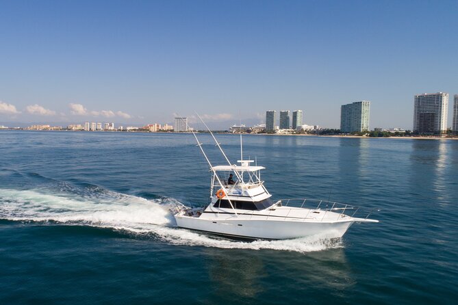 Hatteras 42-44' Classic Yachts in Puerto & Nuevo Vallarta - Key things to know before you go
