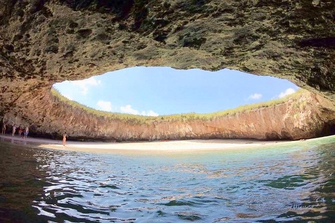hidden beach tour guaranteed! - Hidden beach access: what “guaranteed” means at Marietas