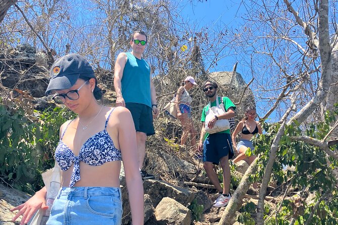 Hike to Monkey Mountain (Transport + Fresh coconut + Food) - The hike up Cerro del Mono: medium-moderate means you’ll work