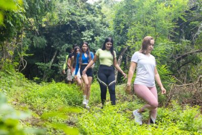 Hiking Jorullo Point - The hike rhythm: steep uphills, shady sections, and a glass platform