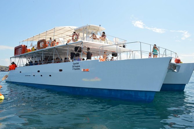 Marietas Islands Snorkel Cruise from Puerto Vallarta All Inclusive - Kayaks and Paddle Boards: Shared Gear, Shared Fun