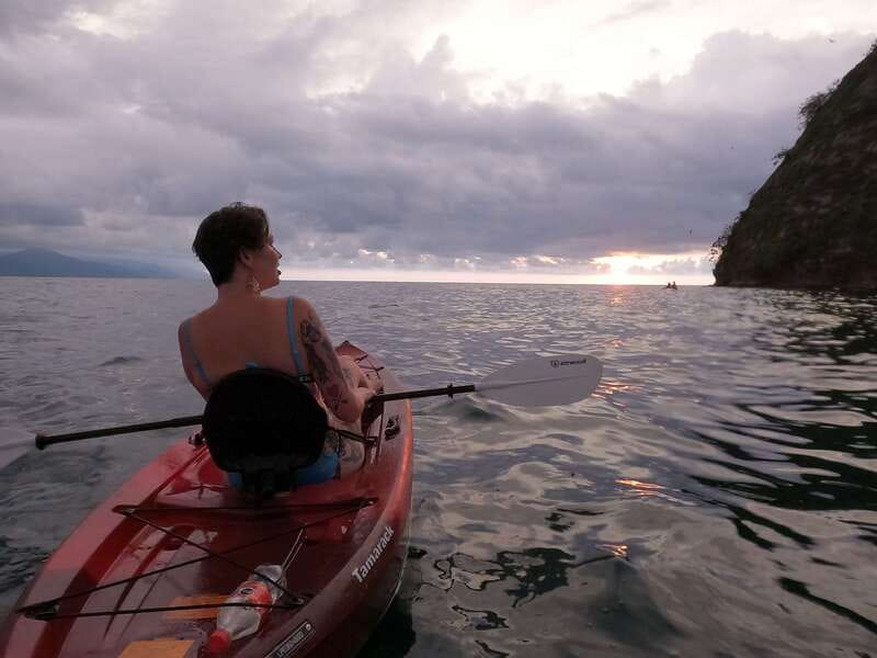Mismaloya: Los Arcos Bioluminescent Waters Kayak & Cave Tour - Paddle technique and comfort tips for a smoother night