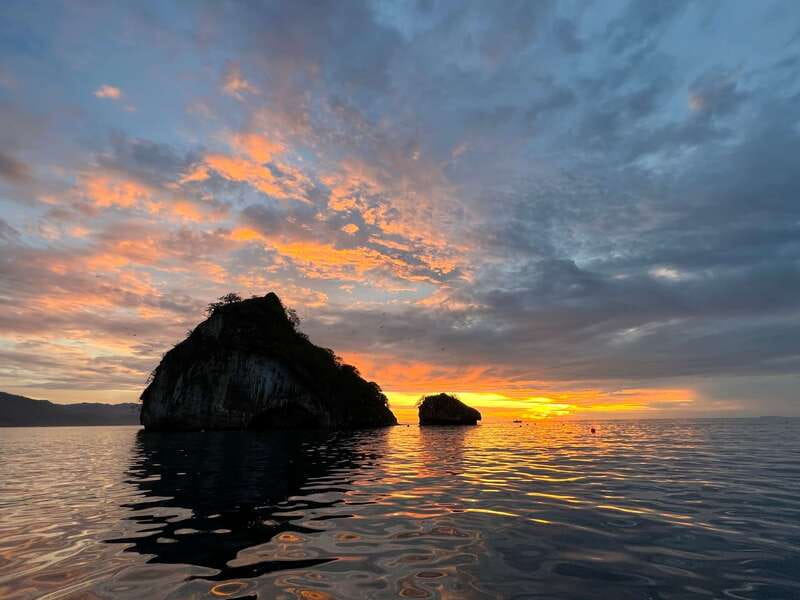 Mismaloya: Los Arcos Bioluminescent Waters Kayak & Cave Tour - Who should book this Los Arcos bioluminescent tour?