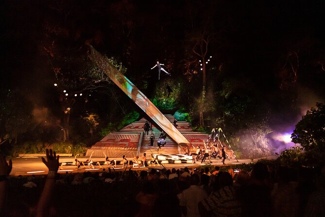 Night Rhythms - Alma - Show and Dinner in Puerto Vallarta - The Alma show: stunts, live music, and seating reality checks