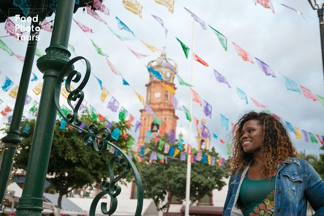 Photo Shoot in Puerto Vallarta Historic Downtown - Private group setup: up to 10 people, per group pricing logic