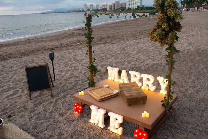 Picnic or Romantic Dinner on the Beach - Who should book this, and who might want to choose another plan