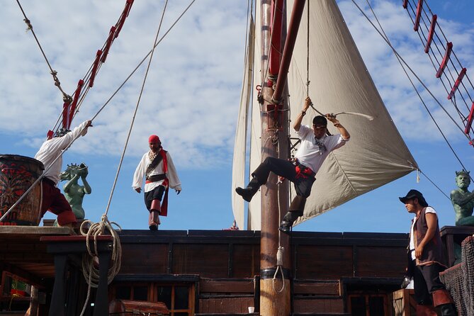 Pirate Ship Premium Dinner Cruise with Show - Premium open bar: top-shelf drinks and party momentum