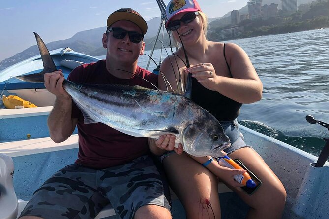 Private Fishing for Lunch Experience in Vallarta Bay - Jigging, trolling, and live bait: the techniques that make the day fun