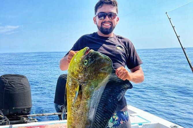 Private Sport Fishing Activity in Puerto Vallarta - The Fishing Part: Live Bait, Gear, and a Captain Who Tunes the Day