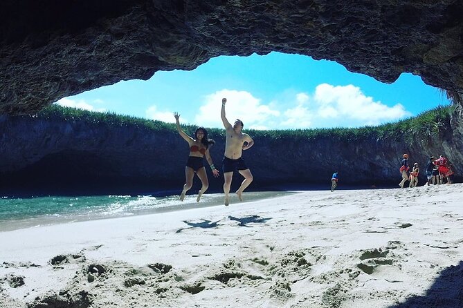 Private Tour Hidden Beach - The stone bridge photo stop: quick, scenic, and from the boat