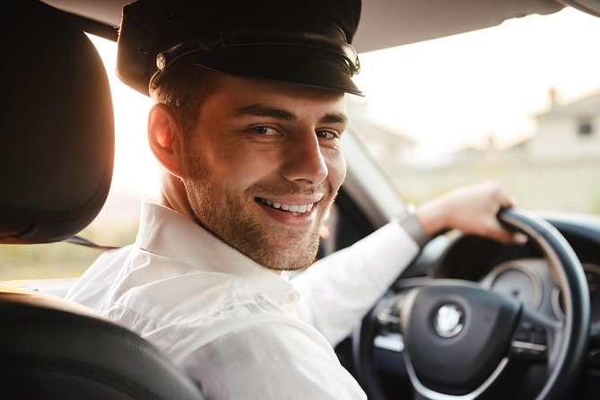 Private Transfer from Puerto Vallarta Airport (PVR) - The ride to your hotel: what the private a/c car actually buys you