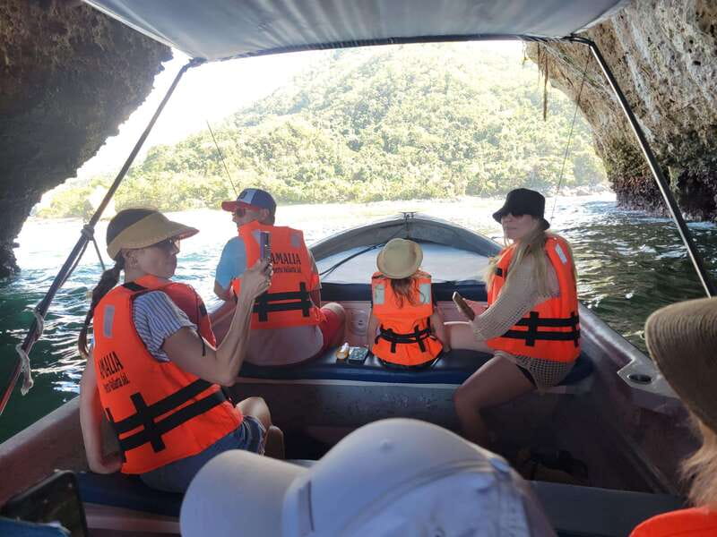 Puerto Vallarta: 3-Hour Whale Watching and Snorkeling - Entering the Bay: What This 3-Hour Whale Watch Really Means