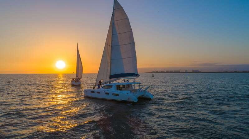 Puerto Vallarta: Bay of Banderas Luxury Sunset Sailing Tour - Why the Bay of Banderas sunset looks better from the water