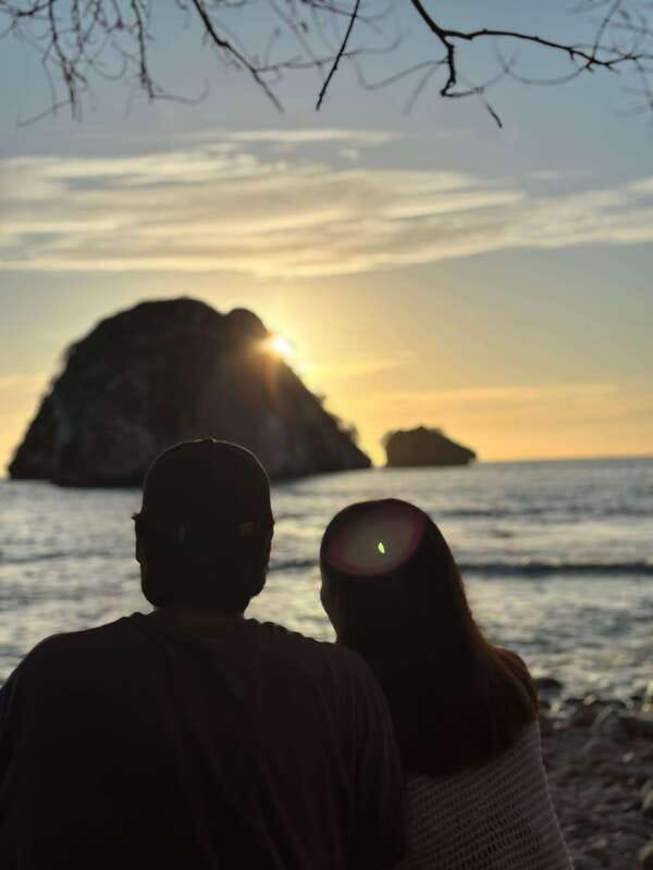 Puerto Vallarta: Bioluminescence in Los Arcos Marine Park - Guides make or break night tours