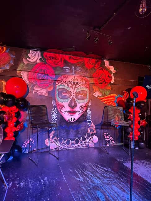 Puerto Vallarta: Cabaret Show with Cocktails & Costumes - Drag show expectations: what you should (and shouldn’t) assume