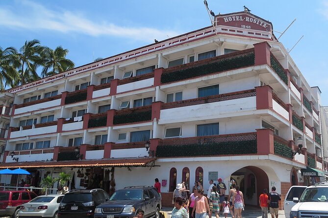 Puerto Vallarta Historical El Centro: A Self-Guided Audio Tour - How the VoiceMap audio tour works on the Malecon