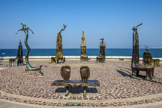 Puerto Vallarta Historical El Centro: A Self-Guided Audio Tour - Celebrity connections on the route: Villa Leonarda and Casa Kimberly