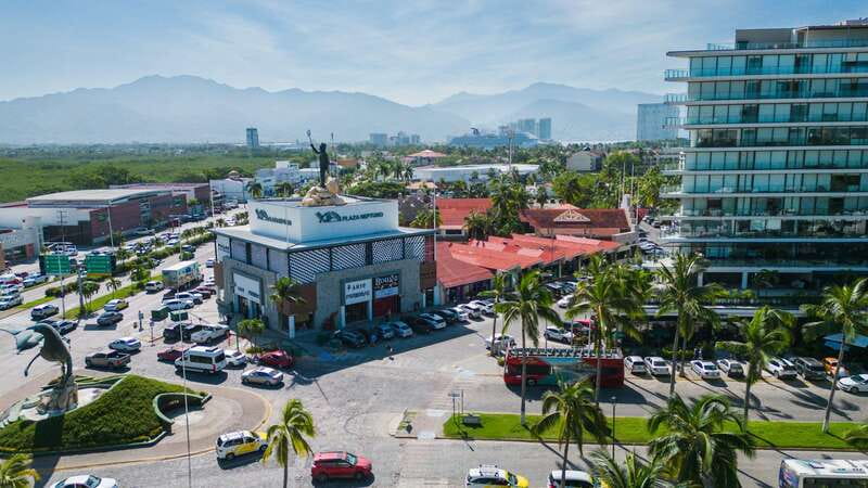 Puerto Vallarta: Hop-On-Hop-Off City Bus Tour - Mid-Tour Moments: Tequila, Picture Time, and Rest