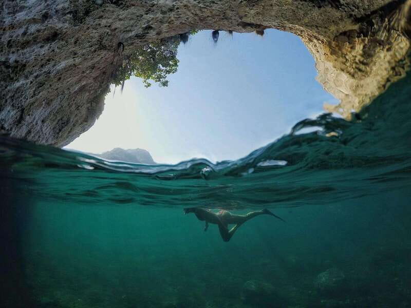 Puerto Vallarta: Los Arcos Islands Boat Tour and Snorkeling - Time back in Puerto Vallarta and a historic stop