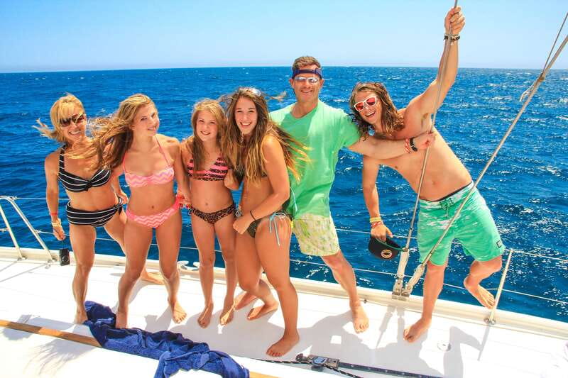 Puerto Vallarta: Luxury Day Sailing Tour of Bay of Banderas - Crew Service, Open Bar, and the Vibe on Board