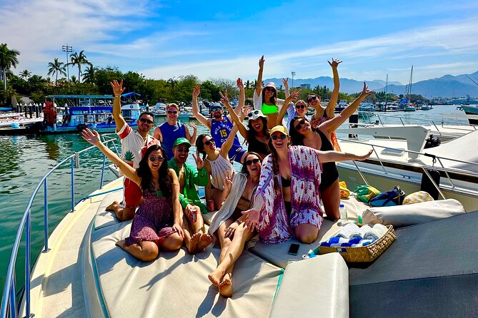 Puerto Vallarta Private Yacht Adventure: 5 Hours + 1 Hour Free. - Kayaking and sport fishing gear: extra activities without extra tickets