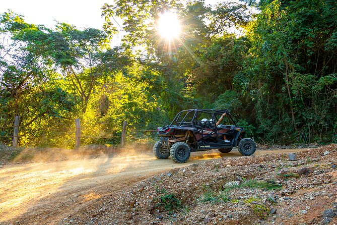Puerto Vallarta RZR Tour to the Sierra - Stop 2 at Río Cuale: waterfall time and that quick refresh