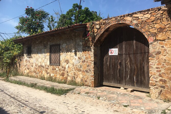 Puerto Vallarta's Historic Mexican Village Tour: El Tuito - The Town Walk: Plaza Time, Possible Craft Stops, and Daily Life