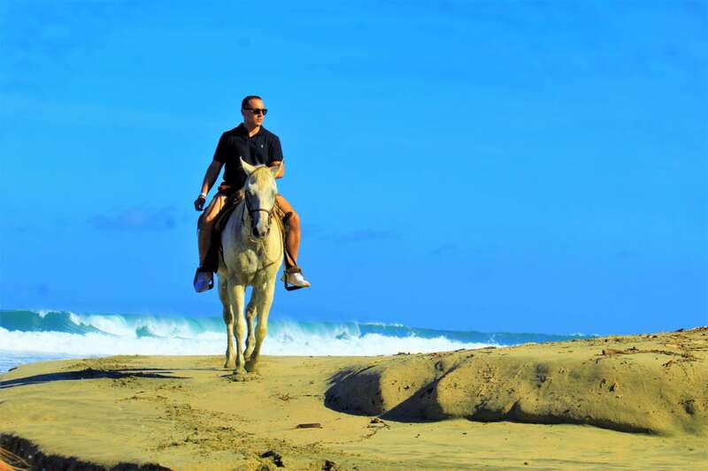 Punta de Mita/Sayulita: Horseback Riding Tour - Higuera Blanca: the town stop that makes it feel real