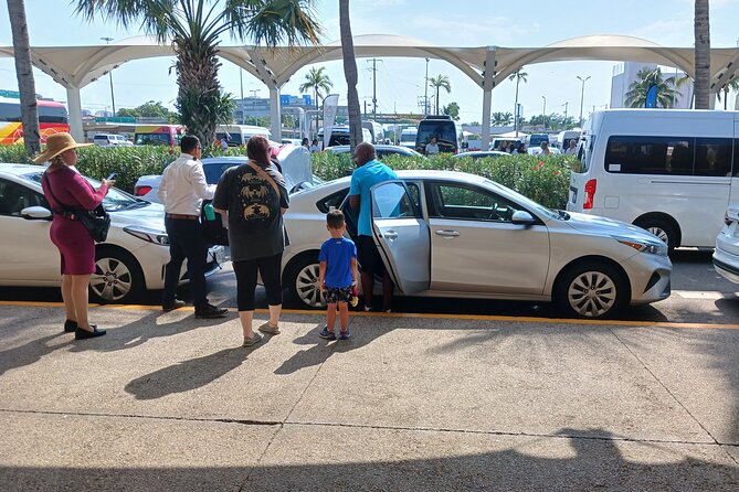 PVR VIP Roundtrip Transfer from Airport - Nuevo Nayarit - Airport - The Included Welcome Drinks (And Why They Matter)