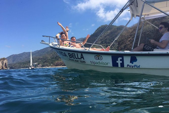 South Shore Private Sightseeing Cruise in Puerto Vallarta - Booking a private 26-foot yacht in Puerto Vallarta (and why it feels different)