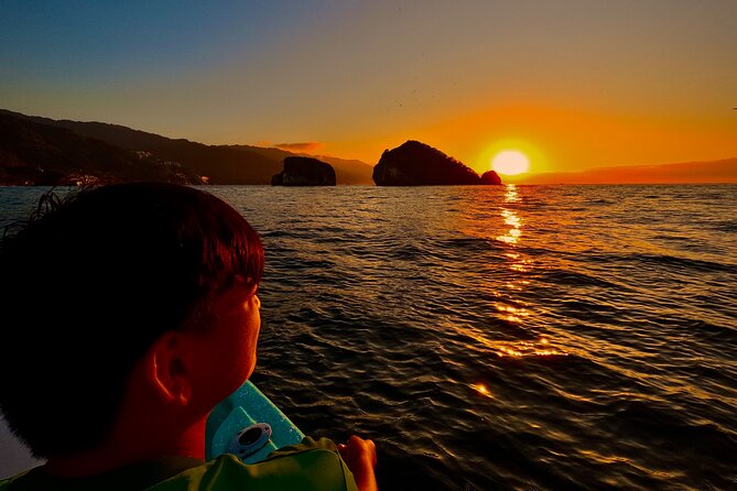 Sunset and Bioluminescence Boat Tour at Los Arcos Islands - Playa Mismaloya stop: movie lore with real local flavor