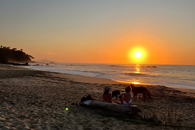 Sunset Hike to a secluded Beach + Mexican snack - Meet Up in Sayulita Plaza, Then Head South