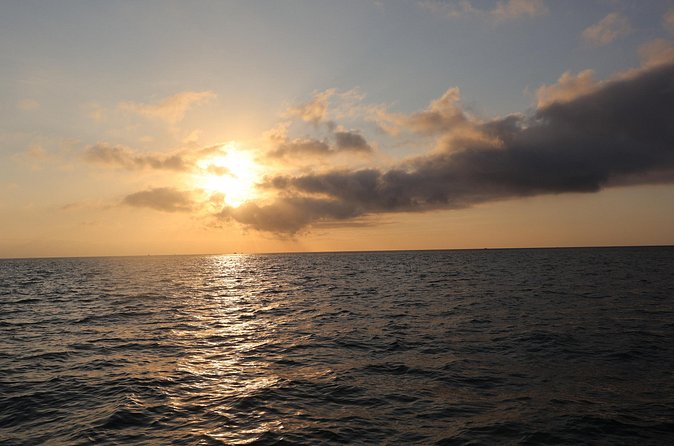 Sunset Sailing for Couples and Small Groups - Timing Tips for a Better Sunset (Without Overthinking It)