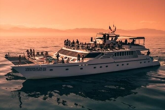 Sunsets and Whales Mega Yachts ALL INCLUSIVE: Puerto Vallarta - The $80 value check: open bar, guacamole, and service that keeps you watching