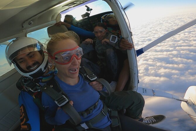 Tandem Skydive in Puerto Vallarta With Beach Landing - Instructors, Gear, and the USPA Factor